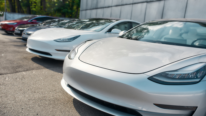 Global auto industry: resilient growth amid economic uncertainties - We have revised up our short run forecast
