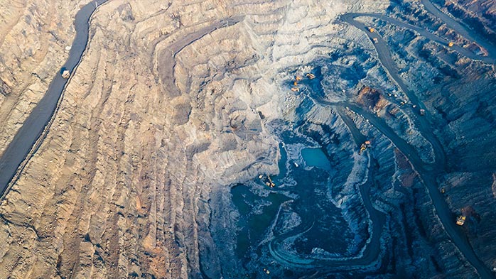 iron ore at 140 dmt what is driving the fall 